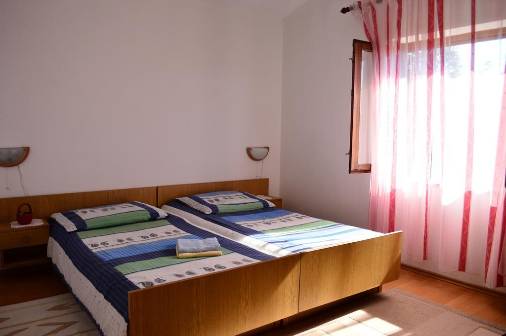 Apartments Stivic Pinezići Екстериор снимка
